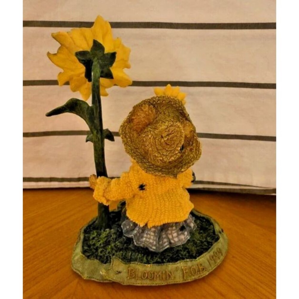 Boyd's Bears-Blossum B. Berriweather Bloom with Joy Figurine #1999-21. - Picture 3 of 5